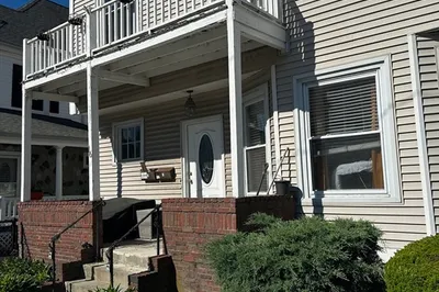 16 Falkland St #2 1