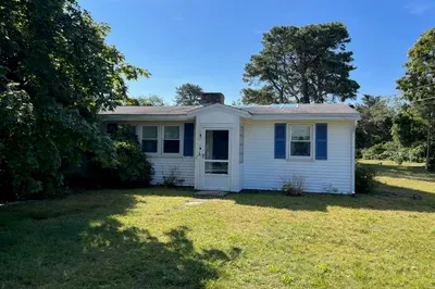 72 Glen Road