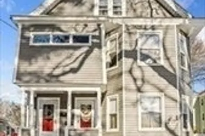 11 Almont St #1 1