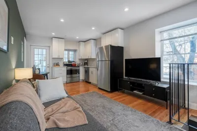 309r Sumner St #1L