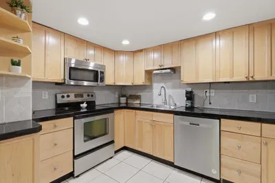 10 Hazelwood Ave #2 1