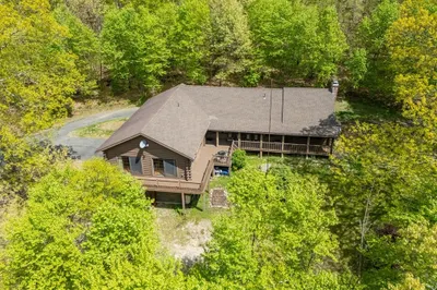 470 Mountain Road 1