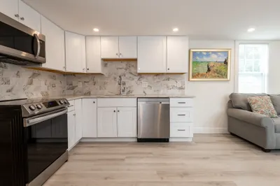 154 Newbury St #37