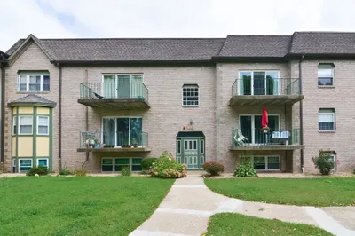 101 Oak Ln #12