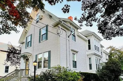 21 Fountain St #1 1