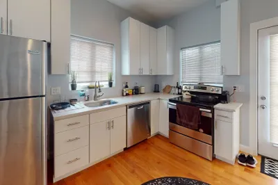309r Sumner St #2L 1