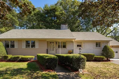 39 Walsh Ave