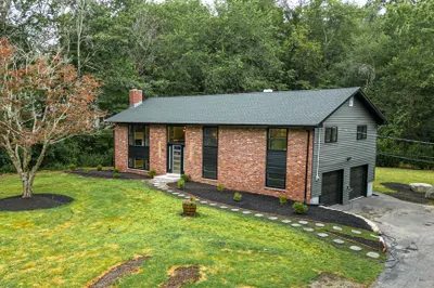 61 Wild Rose Dr