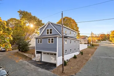 30 Williams St 1