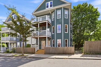36 Howe St #3 1