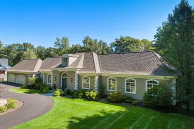 3 Fort Pond Road 1