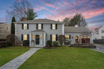 9 Elmcrest Cir 1
