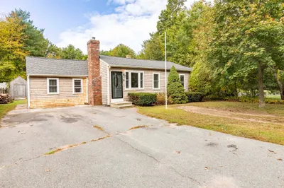 76 Roberts Rd 1