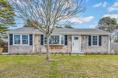 54 Cornell Dr 1