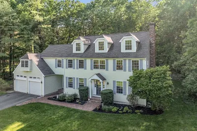 89 Robinson Rd 1