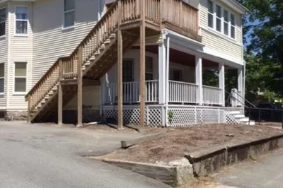 5 Abbott St #2