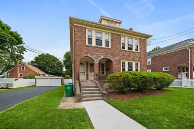 10 Noble Street #1
