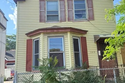 343 Essex Street 1