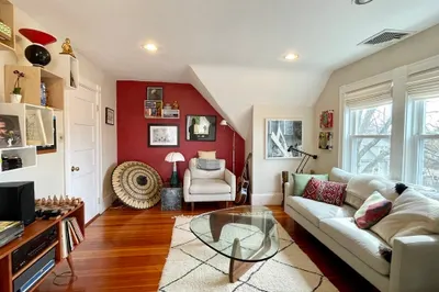 33 Royal Ave #3