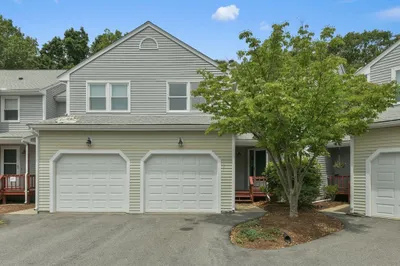 154 Bear Hill Rd #306
