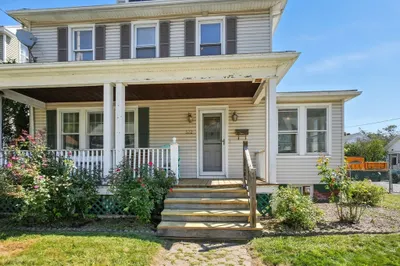 372 Hillside Ave 1
