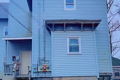 232 Pleasant St 1