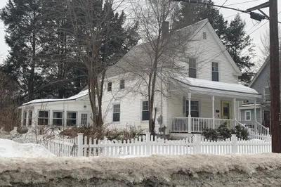 198 Wells St