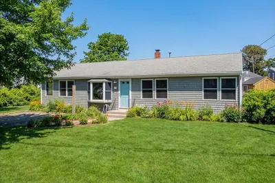 107 Knott Ave