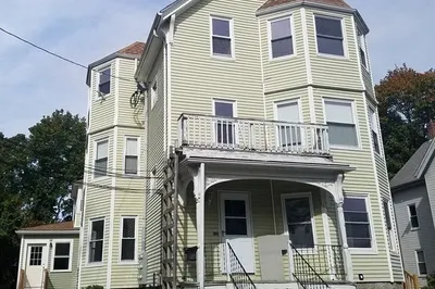 32 Cottage St #C
