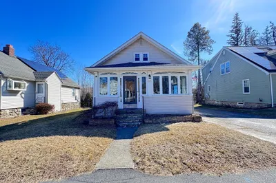 37 Mann St