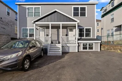 33 Home St
