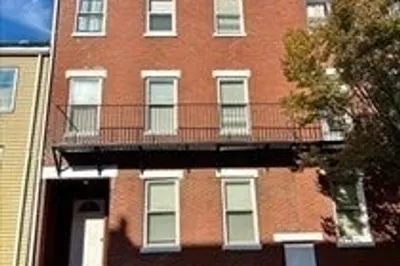 12 Paris Street #1