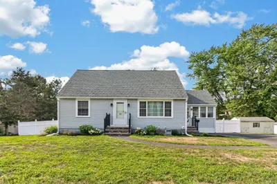 12 Claude Rd 1