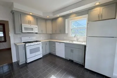 24 Shepard St #1