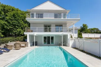 44 Seabury Point Rd 1