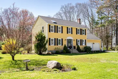 6 Woodstock Cir 1