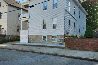 216 Grove St