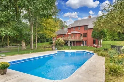 6 Parker Pl 1