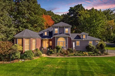 12 King Philip Rd 1