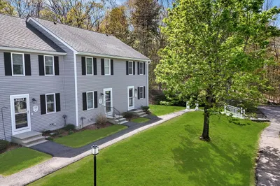 120 Olde Colonial Dr #6 1