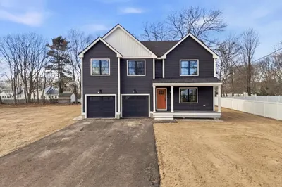 33 Donahue Way 1