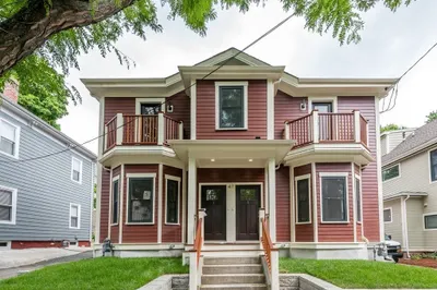 47 Wallace St #2