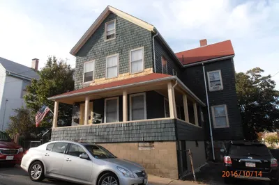 6 Rowley St. #1F