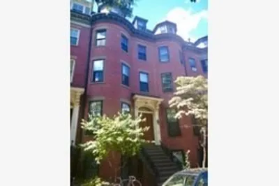 32 Rutland Sq #3 1