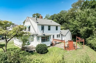 55 Pasadena St 1