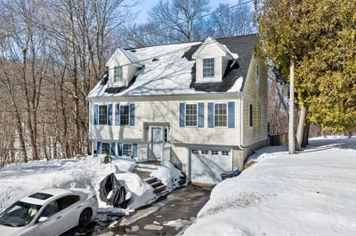 80 Dwight St