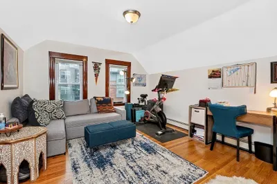 129 Arsenal St #3