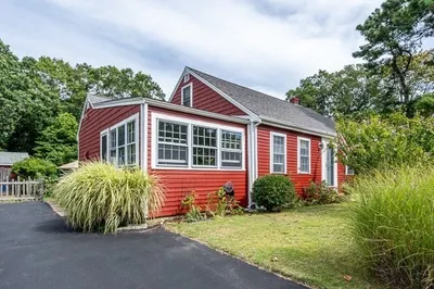28 Bumpus Rd