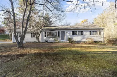4 Crown Road