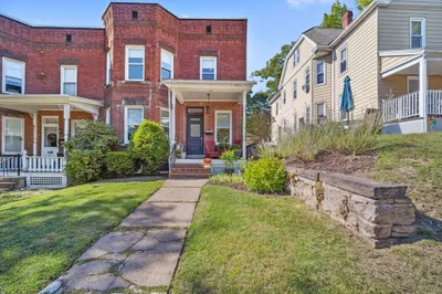 295 Linden St